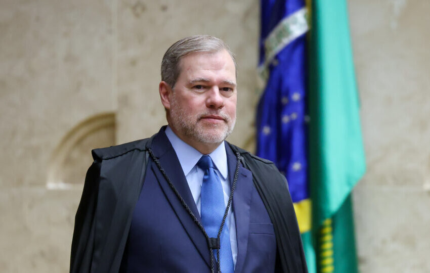  Toffoli aprova plano para ressarcir vítimas de fraude no INSS com gastos fora da meta