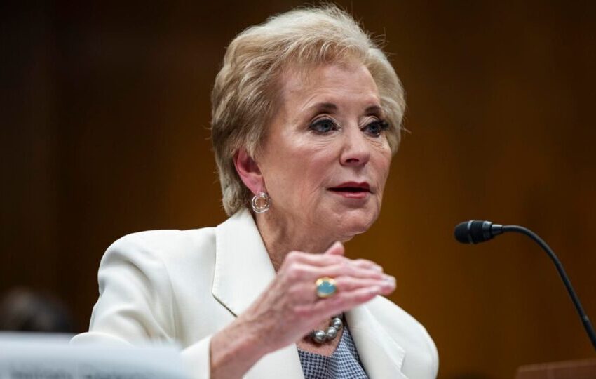  Suprema Corte dos EUA autoriza que Trump faça demissões no Departamento de Educação