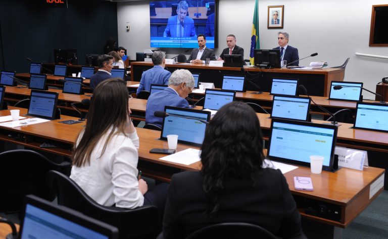  Conselho de Ética arquiva representação contra o deputado José Medeiros