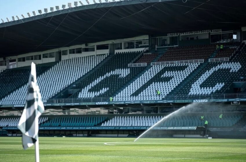  Coritiba negocia saída de Piá do Couto para rival da Série A