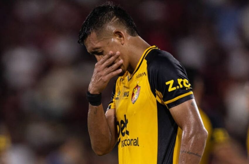  Ex-Paraná supera drama com apostas e disputará a Libertadores