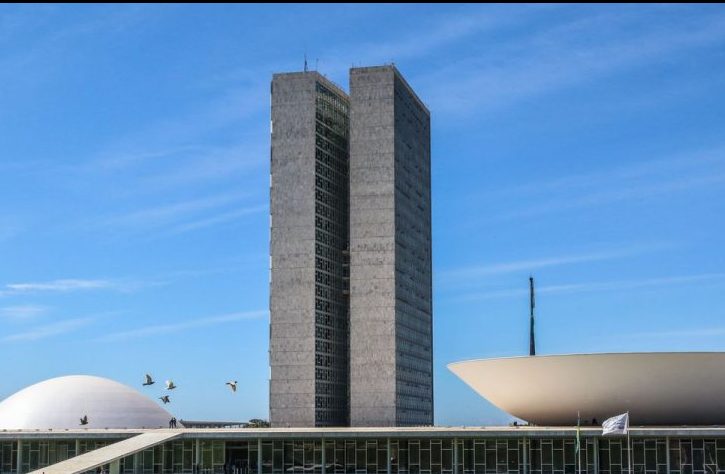  Lula veta projeto que reduz penas de condenados por tentativa de golpe de Estado