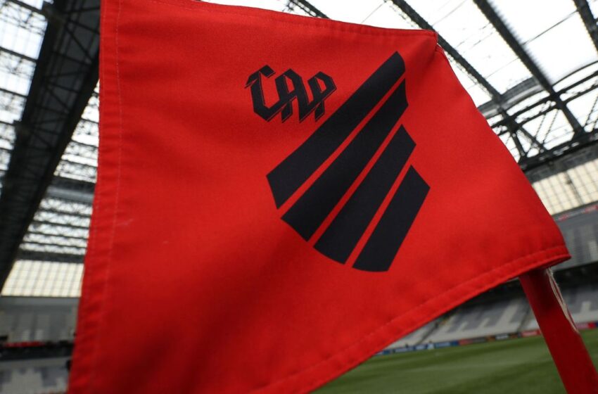  Athletico é absolvido em caso de racismo no clássico contra o Coritiba