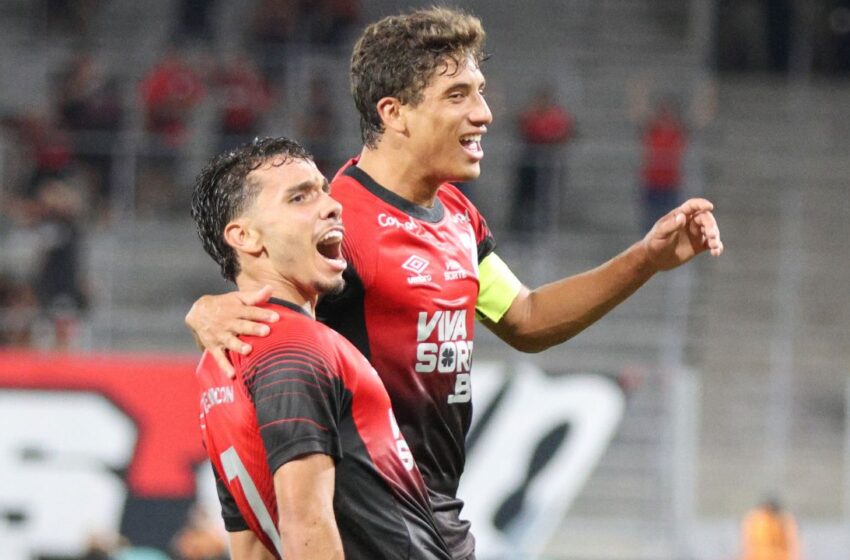  Técnico exalta promessas do Athletico: “Melhor que buscar fora”