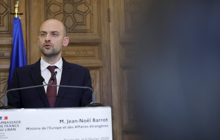  Escândalo Epstein chega ao governo Macron: diplomata é alvo de investigação