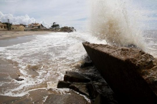  Atafona, citada em relatório da ONU, chama a atenção quando o assunto é avanço do mar