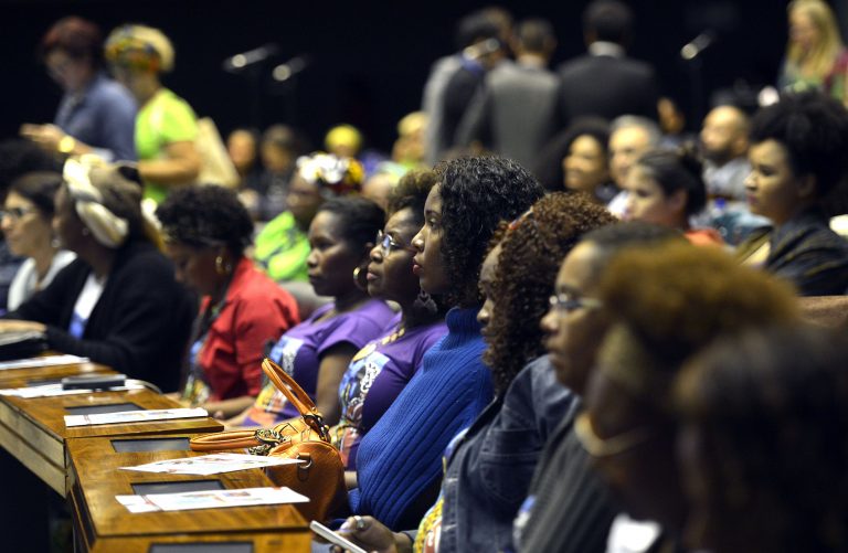  Secretaria da Mulher promove seminário sobre democracia e questão racial