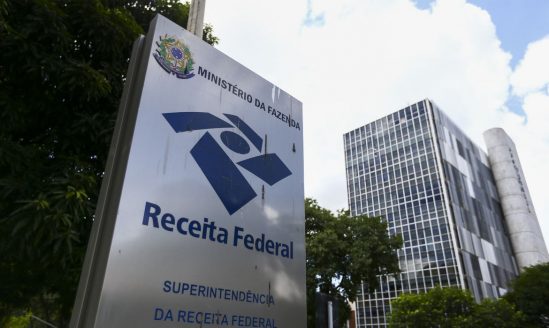  Receita libera R$ 300 milhões em restituições da malha fina de março