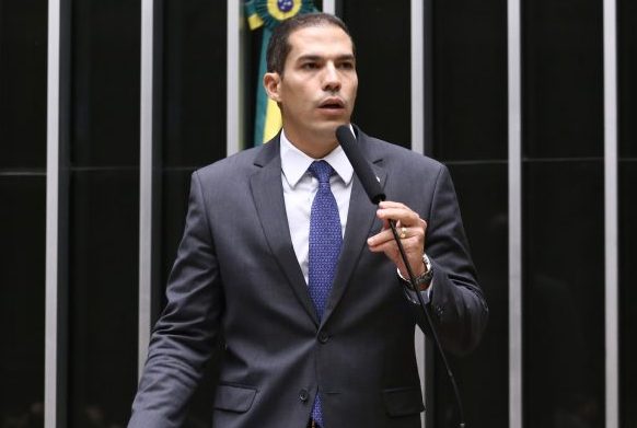  Câmara aprova transferência simbólica da capital federal para Salvador em 2 de julho de cada ano