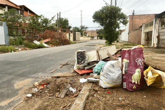  Descarte irregular de entulho ainda é desafio para a limpeza urbana em Campos