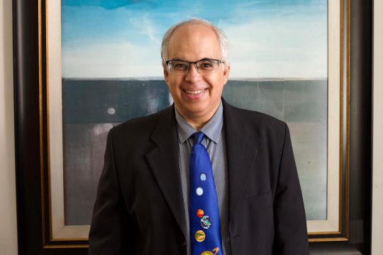  Professor da Uenf ganha destaque internacional