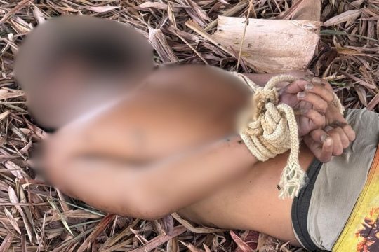  Homem é encontrado morto com as mãos amarradas