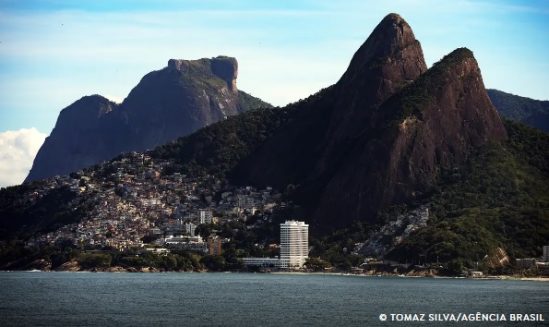  Operação policial deixa visitantes “ilhados” em cartão-postal do Rio