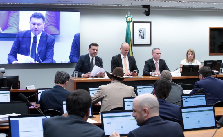  Conselho de Ética pode instaurar novos processos nesta quarta-feira