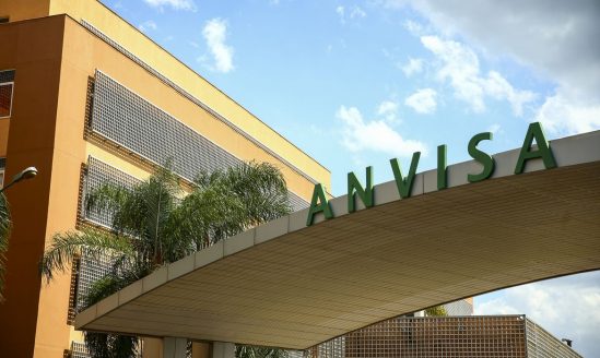  Anvisa suspende fabricação e determina recolhimento de produtos da marca Ypê