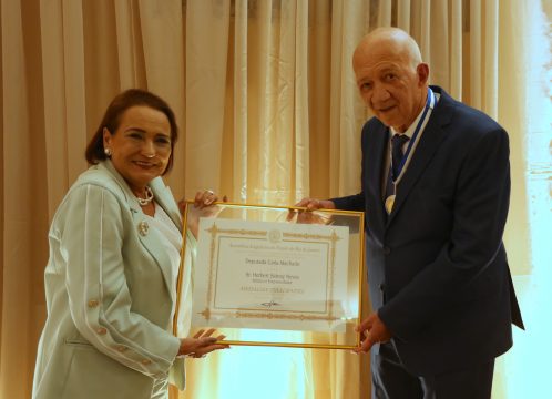  Dr. Herbert Sidney Neves recebe Medalha Tiradentes
