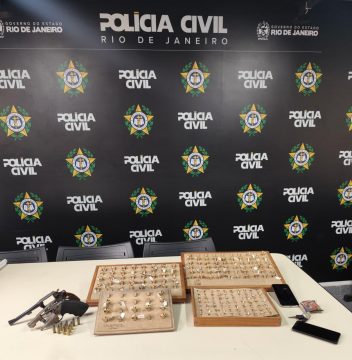  Baianos roubam R$ 100 mil em joias, mas são presos em seguida por policial civil