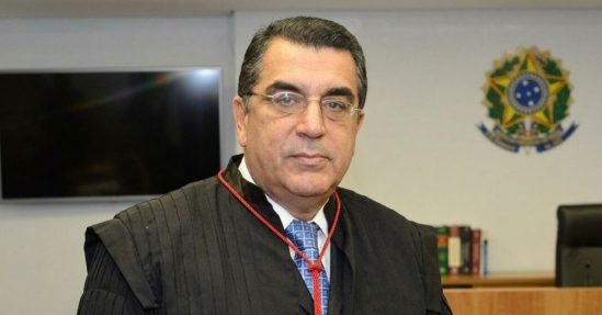  Corpo de desembargador desaparecido é encontrado em trilha no Rio