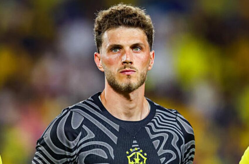  Bento se pronuncia após ficar de fora da Copa do Mundo: “As coisas não acabam por aqui”