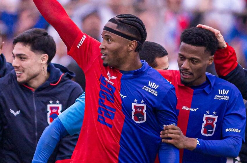  É festa! Paraná Clube vence o Araucária e garante acesso para a elite do Paranaense