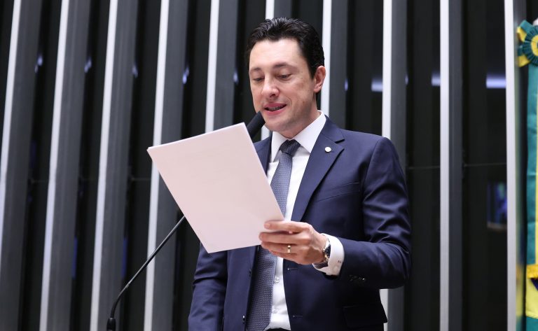  Câmara aprova minirreforma eleitoral que prevê mudanças na prestação de contas dos partidos