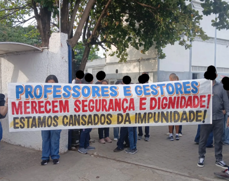  Agressão a diretora provoca manifestação e expõe falta de mediadores no CEJOPA, em Campos