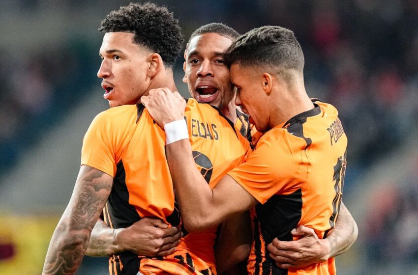  Ex-Athletico faz gol contra e dá assistência em eliminação do Shakhtar na Europa