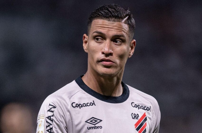  “Cabeça na Copa”: Odair explica liberação de Portilla para a Colômbia