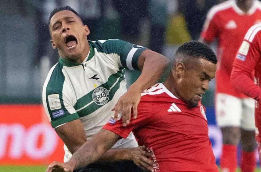  Coritiba sofre empate justo para quem joga de mãos dadas com a sorte