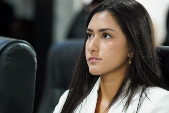  Diretor de escola denuncia pressão para liberar R$ 200 mil para campanha de Thamires Rangel