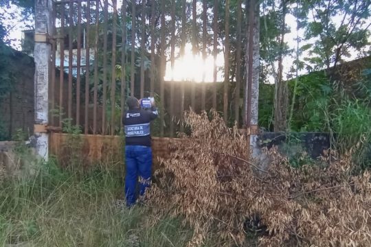  Postura notifica mais de 20 terrenos abandonados em bairros de Guarus