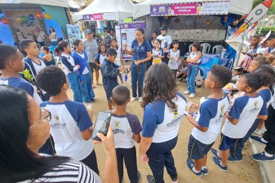  Robôs e pesquisas escolares marcam abertura da Semana de Ciência e Tecnologia em Campos