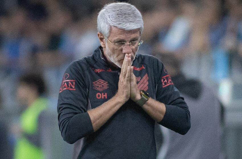  Athletico: Odair abre o jogo sobre situação de Léo Derik