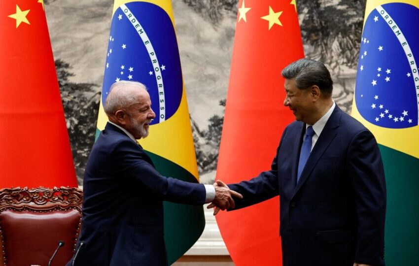  Xi Jinping parabeniza Lula por reeleição